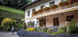 Gourmetbauernhof MENTEBAUER Gourmetbauernhof MENTEBAUER